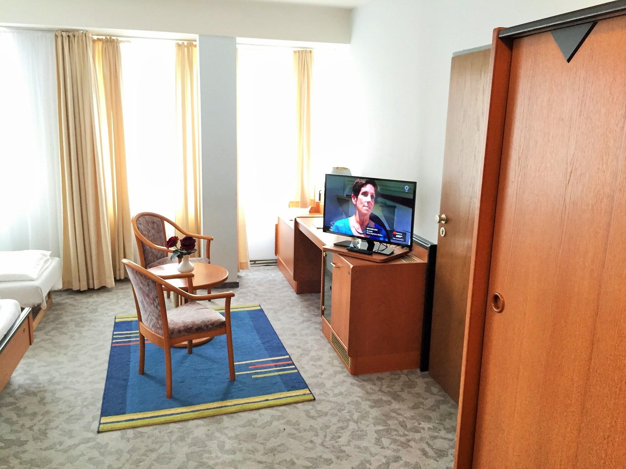 בון Hotel Ambassador מראה חיצוני תמונה
