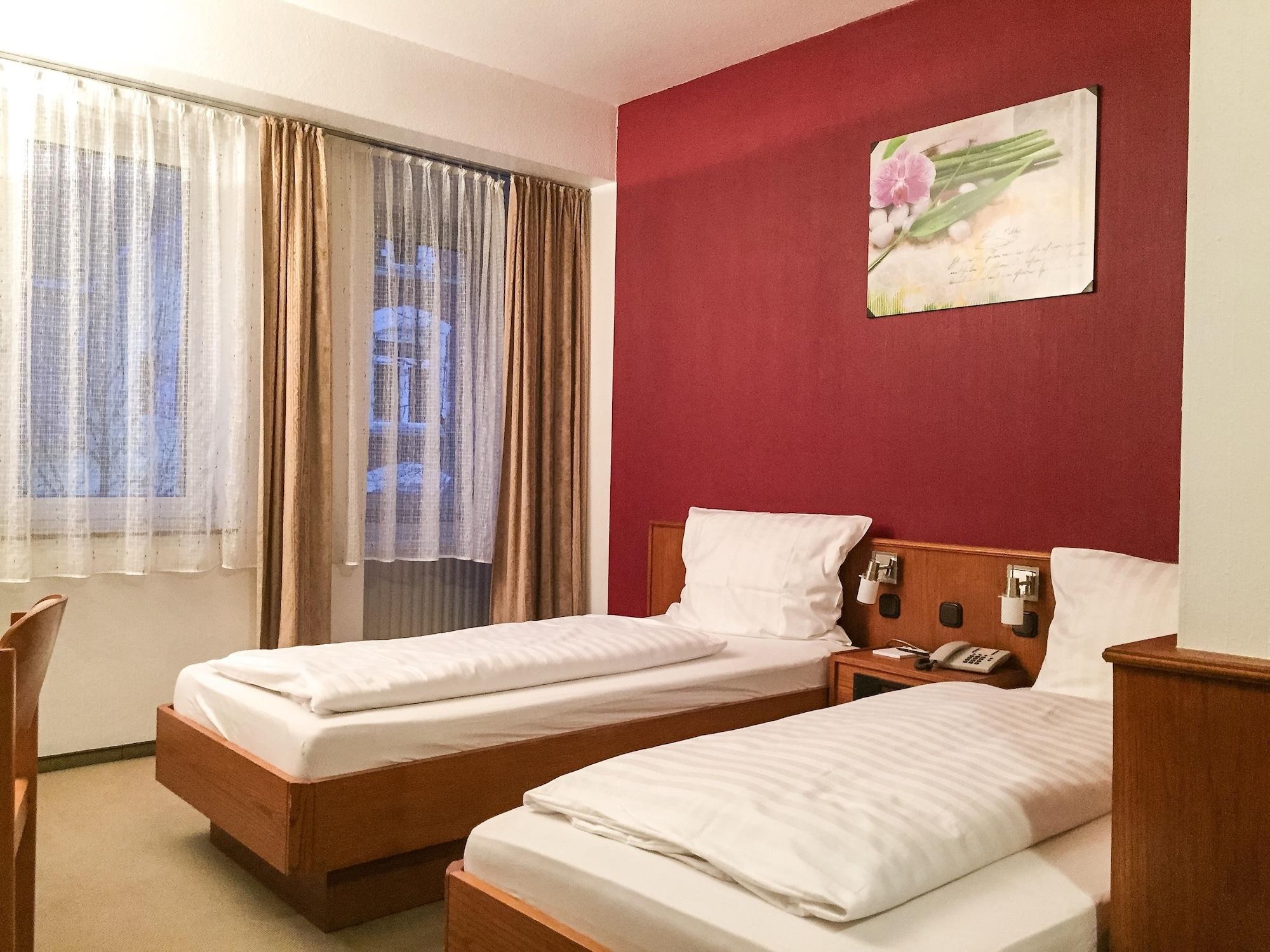 בון Hotel Ambassador מראה חיצוני תמונה