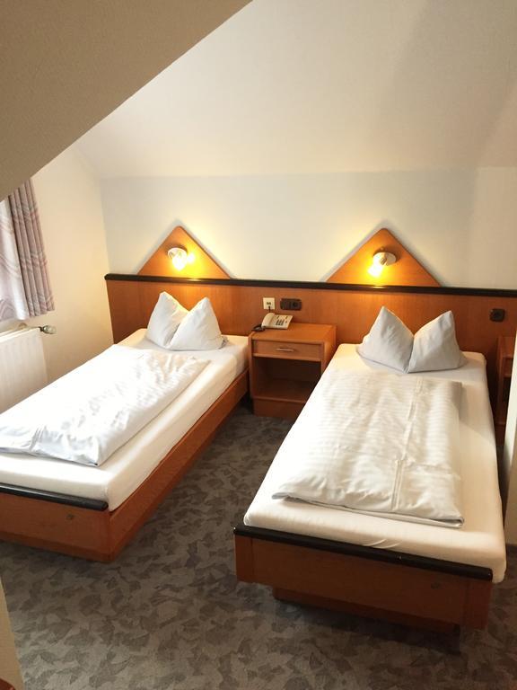 בון Hotel Ambassador חדר תמונה