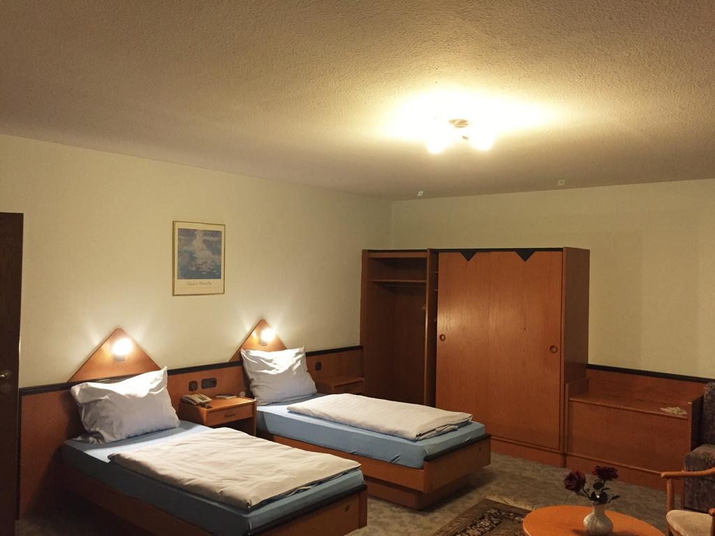בון Hotel Ambassador חדר תמונה