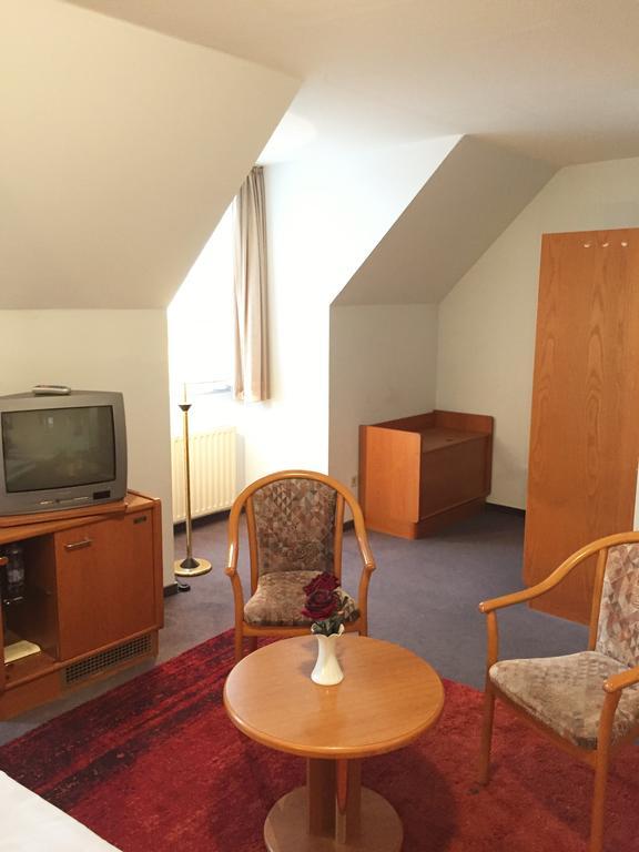 בון Hotel Ambassador חדר תמונה
